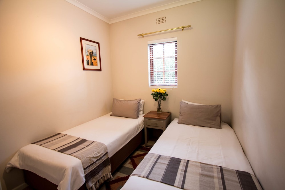 HLANGANA LODGE 23/56