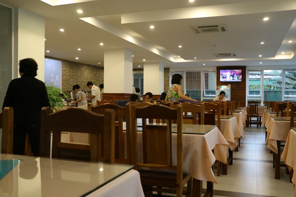 RELAX HOTEL 48/55
