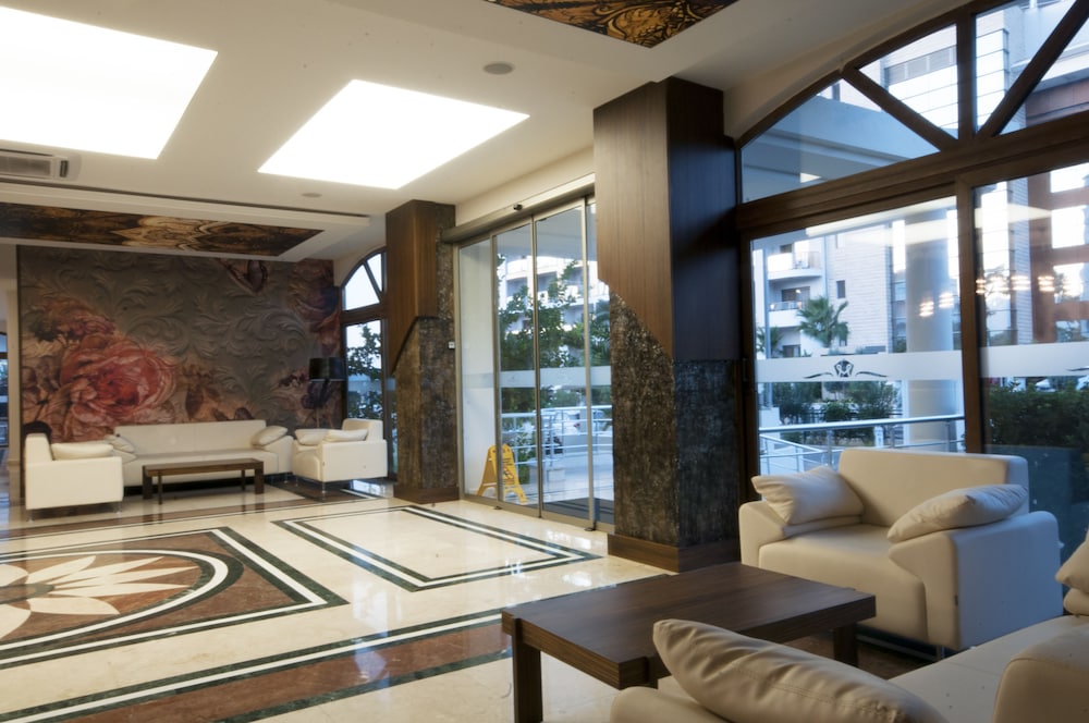 My Dream Hotel 45/70