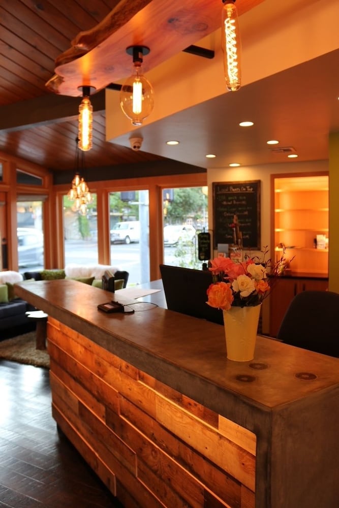 Timbers Inn 13/17