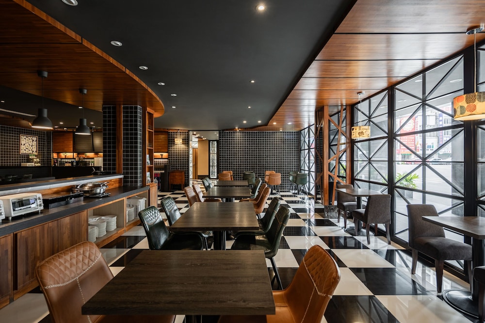Kindness Hotel Zhongshan Bade 45/56