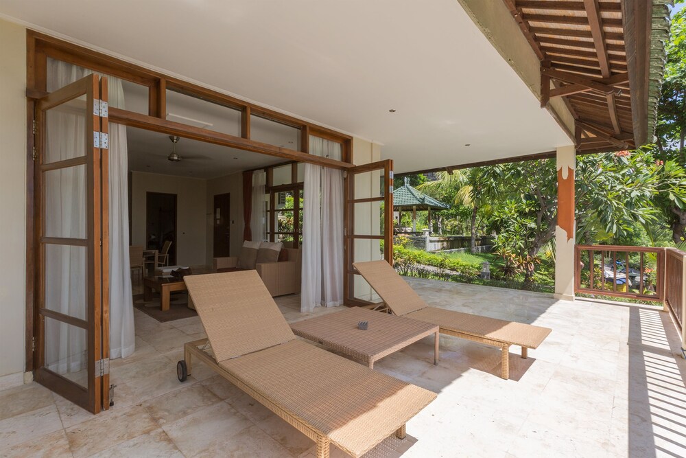 Puri Wirata Dive Resort And Spa 28/46