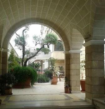 Albatres Palace Hotel 11/63