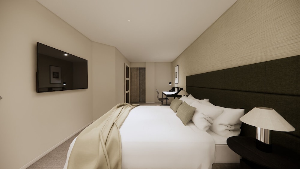 1 Bedroom, Renovated, Apartment, King Bed, Balcony