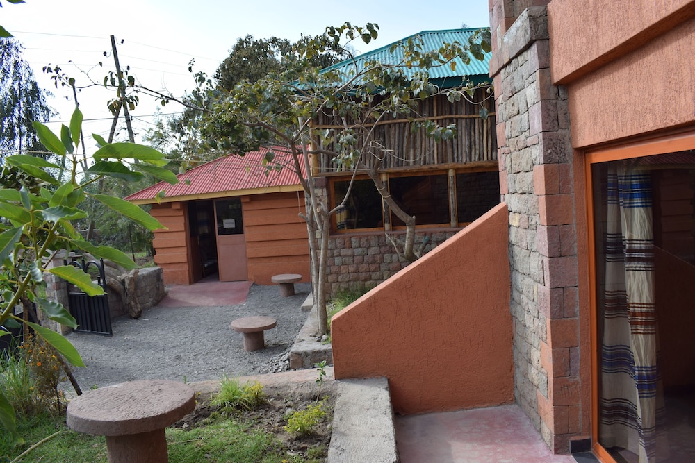 Bete Serkie Lalibela 22/24