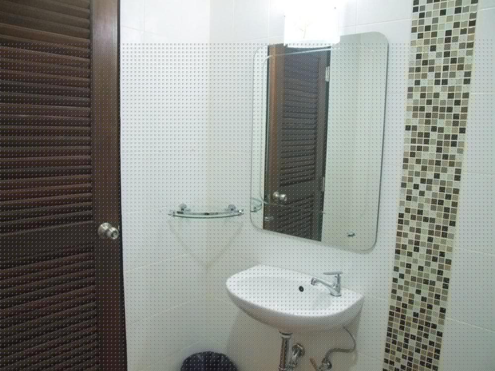 Rueanrimnam Hotel 13/47