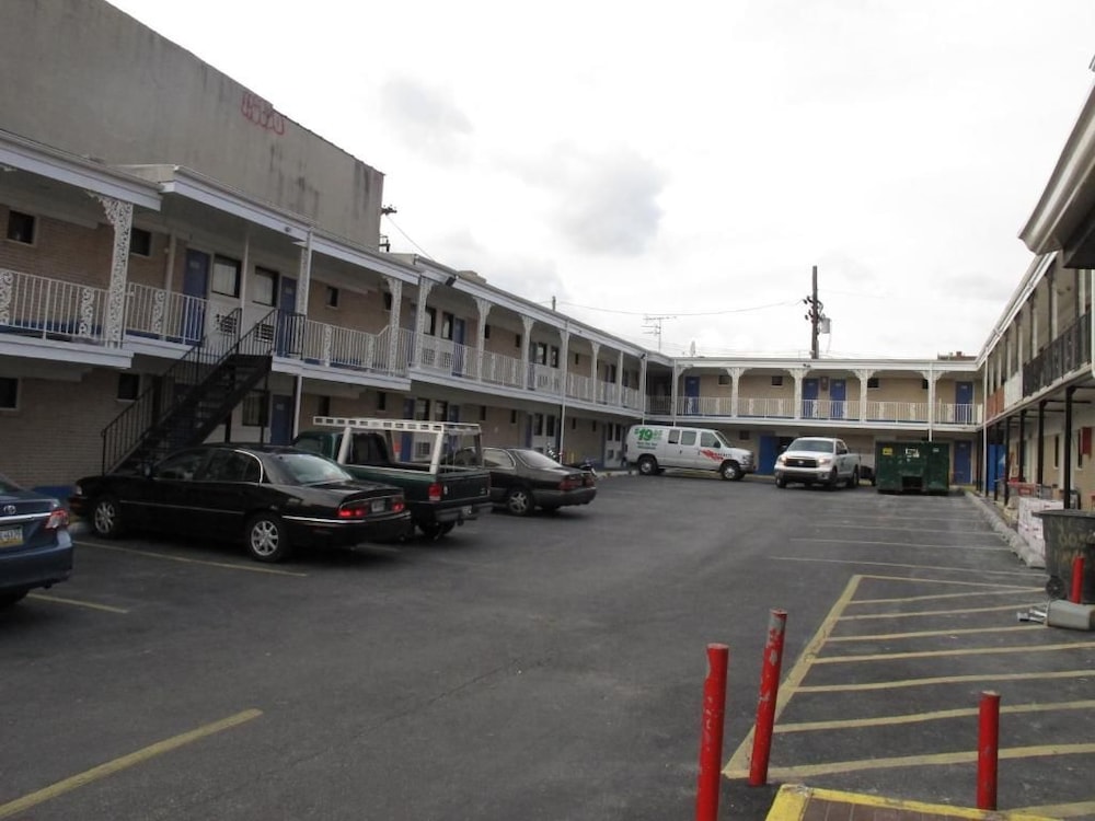 Motel6 Baltimore MD 36/44