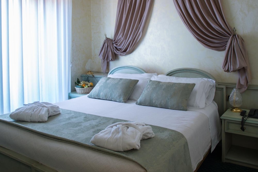Hotel Colomba D Oro 13/79
