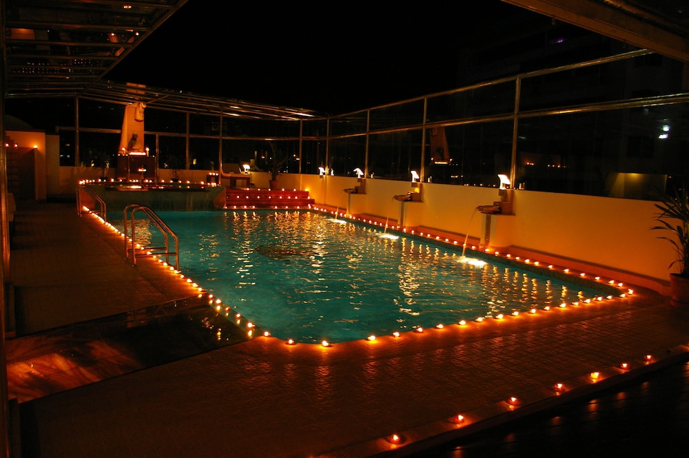 Gokulam Park Inn 57/57