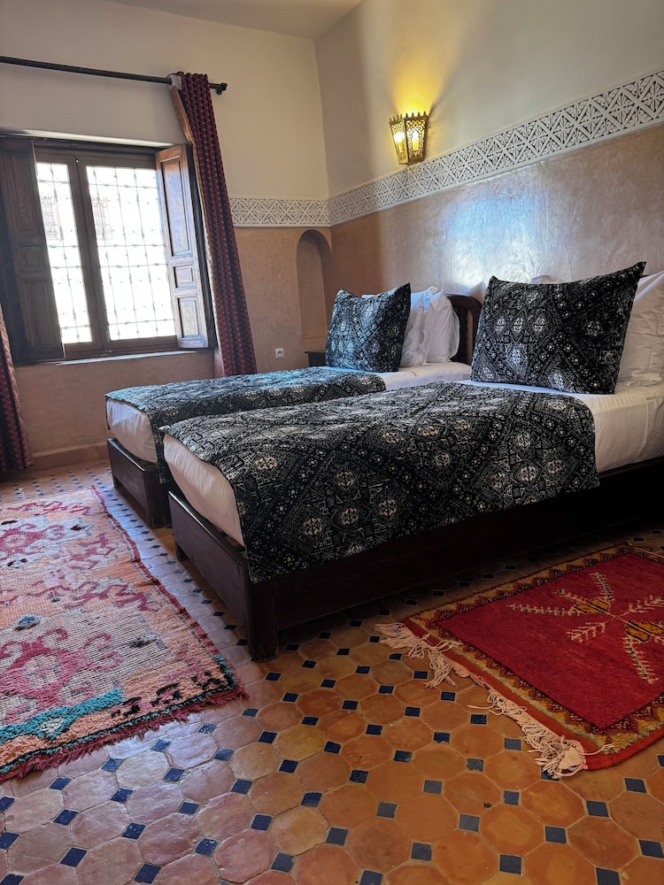 Deluxe, Double or Twin Bed
