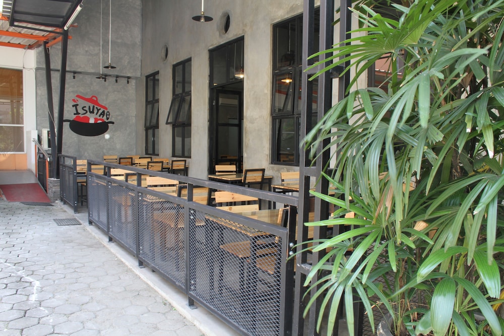 Image Hotel & Resto 4/17