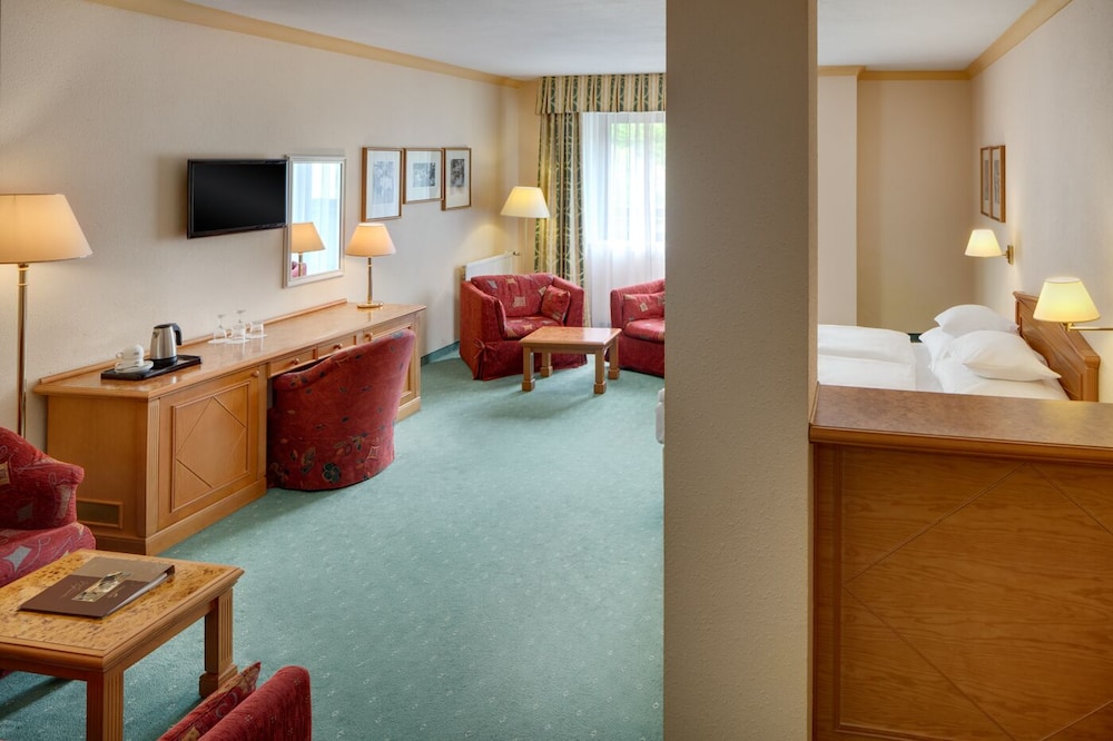 Butterfly Health Spa Hotel 10/50