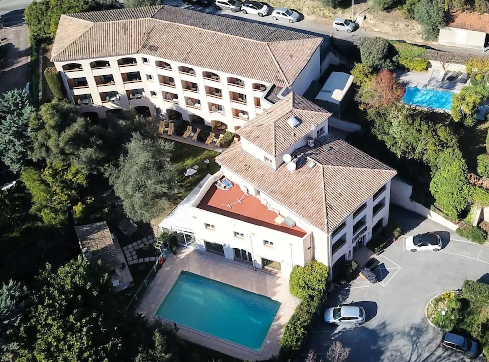 Inter Hotel Le Floreal 2/66