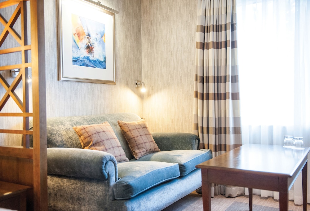 Solent Hotel and Spa 95/110