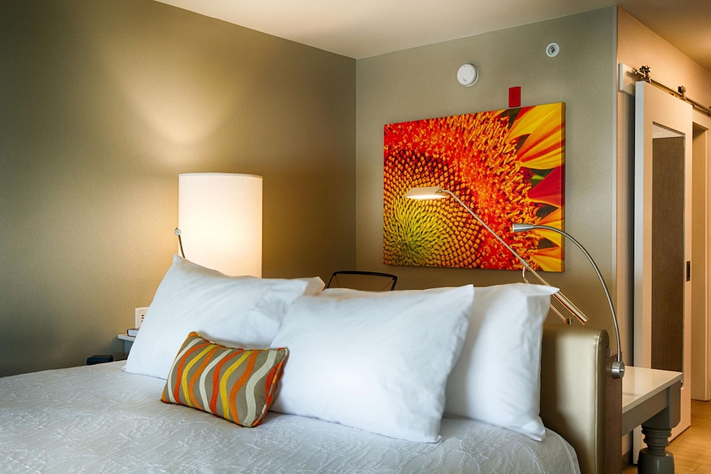 HILTON GARDEN INN SALINA 12/51