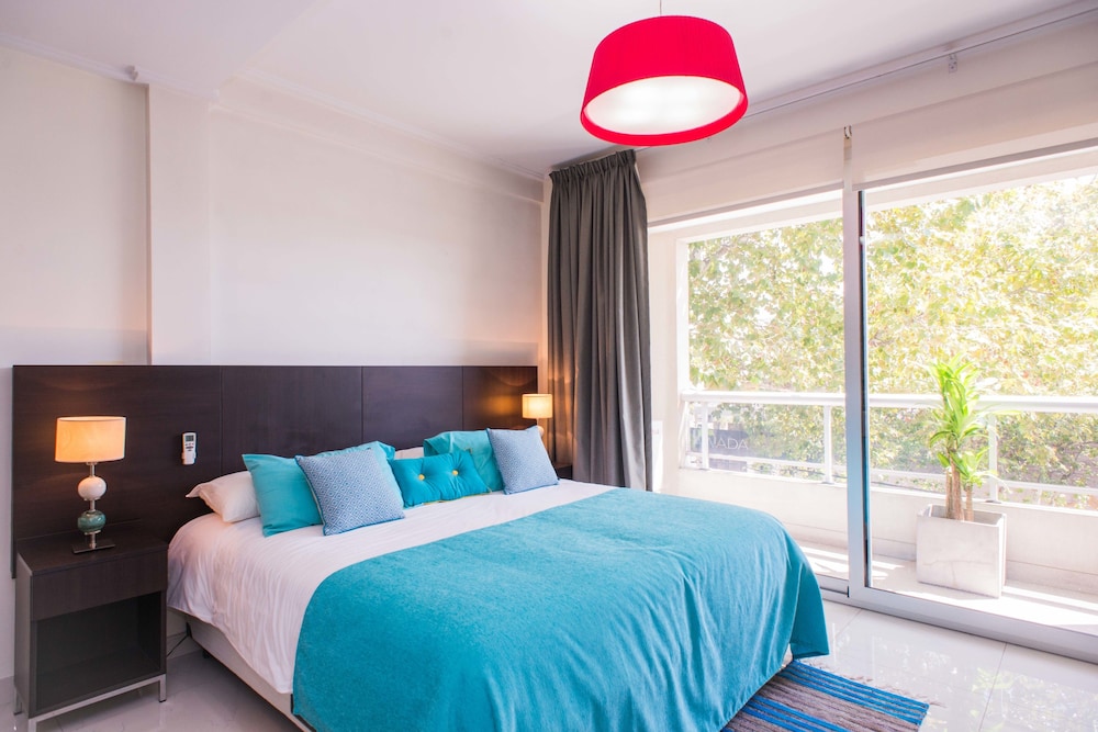 Soho Luxury Suites 14/99
