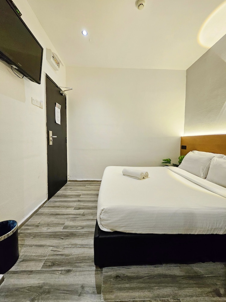 Georgetown Inn by Sky Hive 28/50