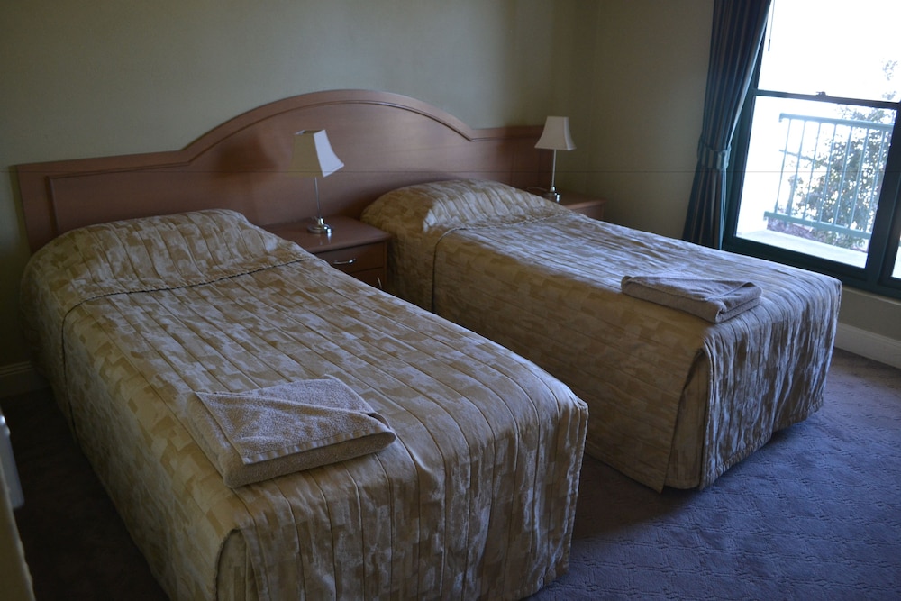 Yarrawonga Mulwala Golf Club Resort 16/86