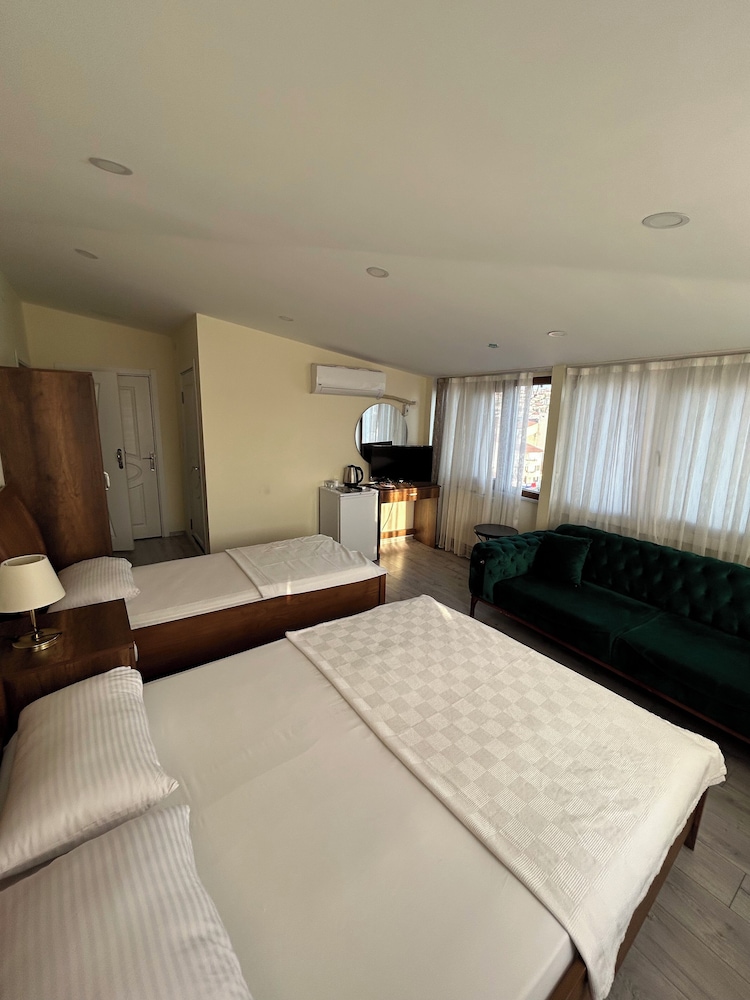 Naval Hotel Yalova 25/39