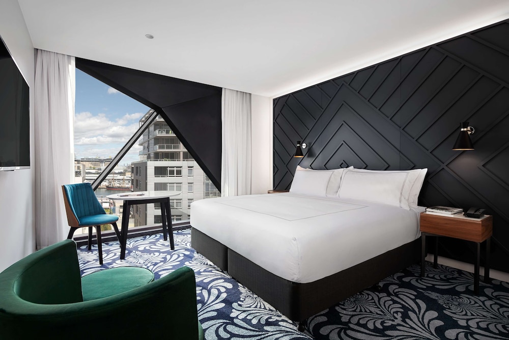 BANKSIA, QUEEN BED, ACCESSIBLE