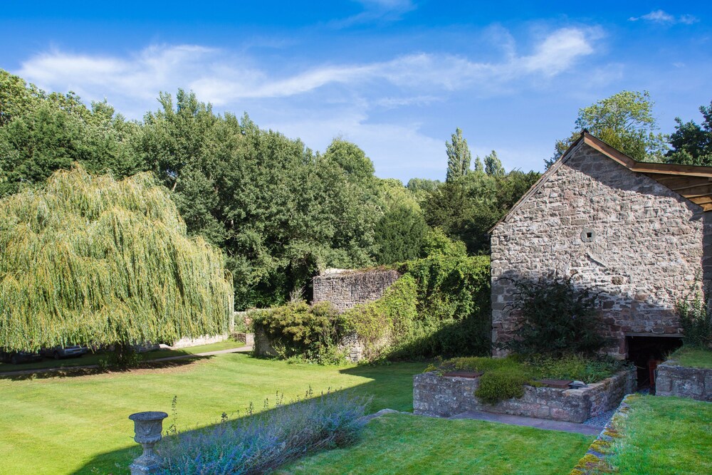 Lower Wythall B&B 43/50