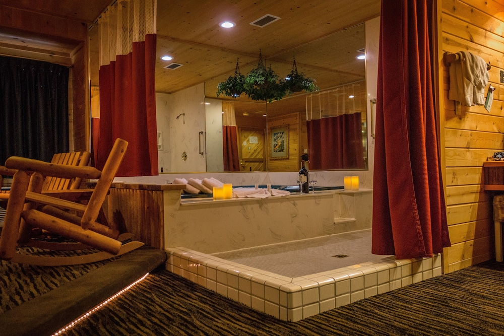 Postmarc Hotel And Spa Suites 12/76