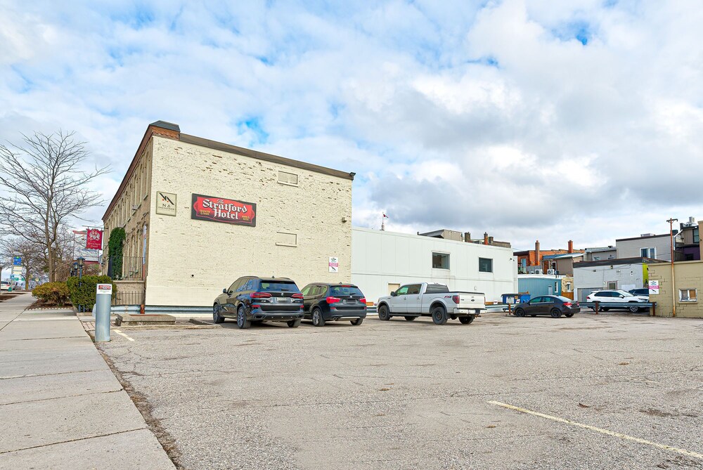 The Stratford Hotel 41/50