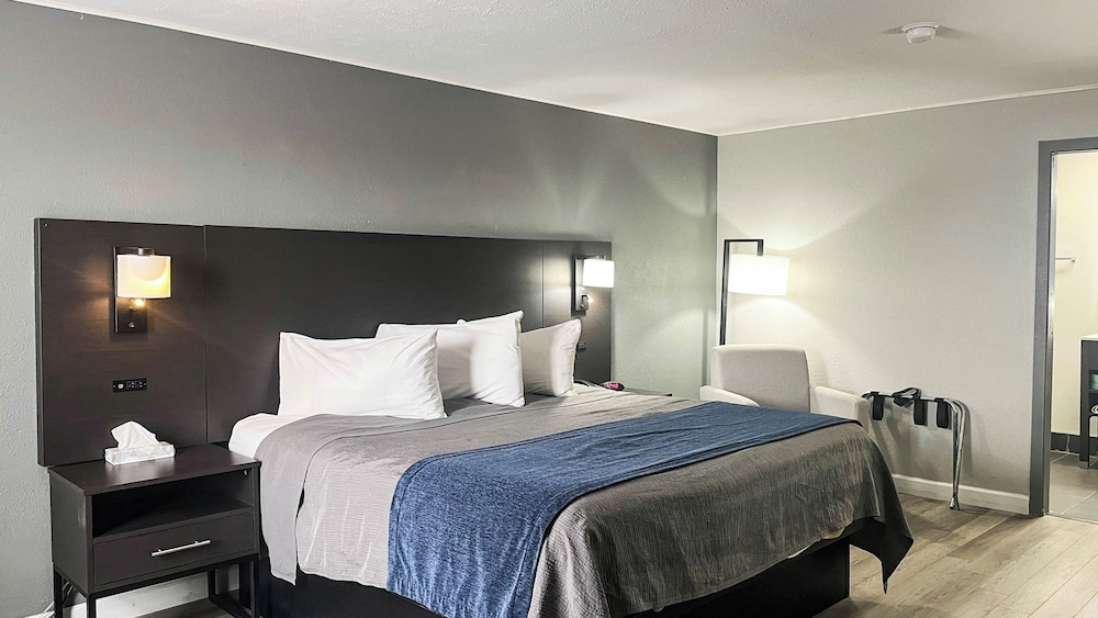 Motel6 Chillicothe, MO 16/48