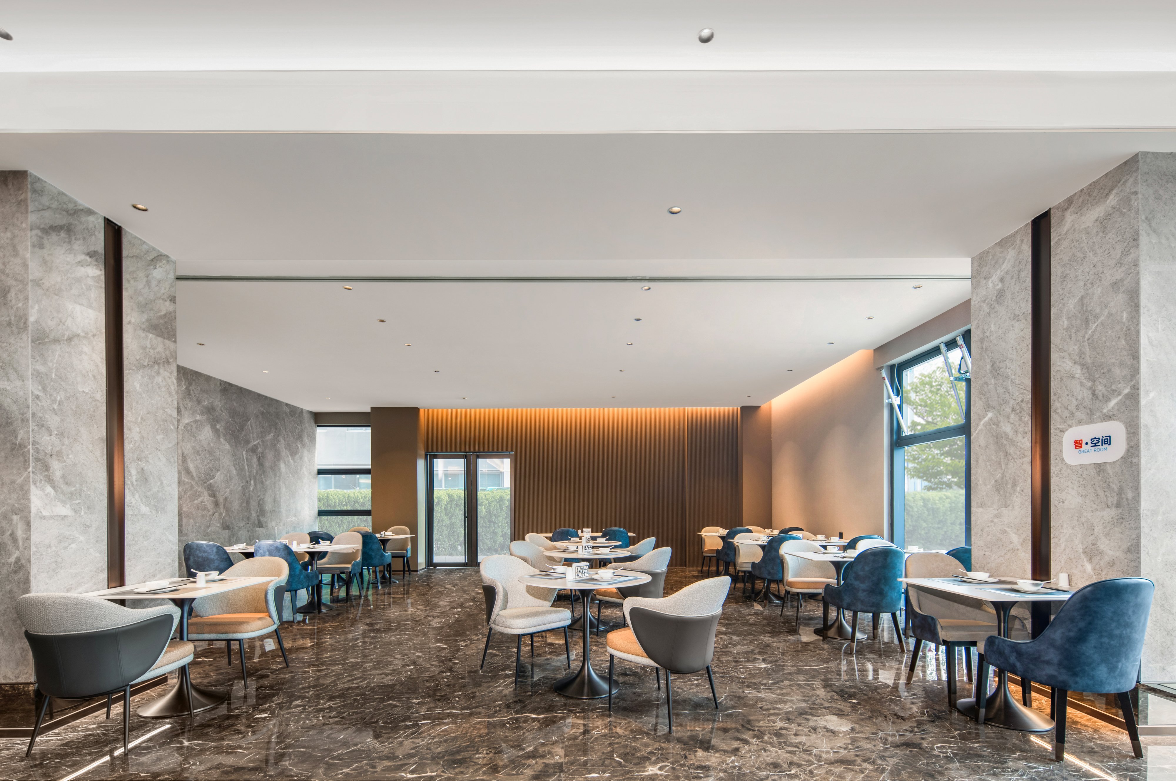 Holiday Inn Express Beijing Mentougou 23/35
