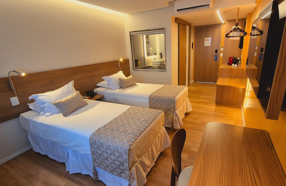 DELUXE, TWIN BEDS, SEA VIEW