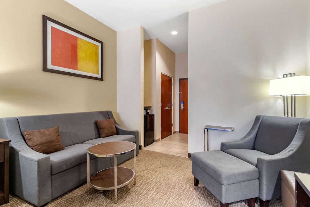 Comfort Inn Suites Lakeside 20/37