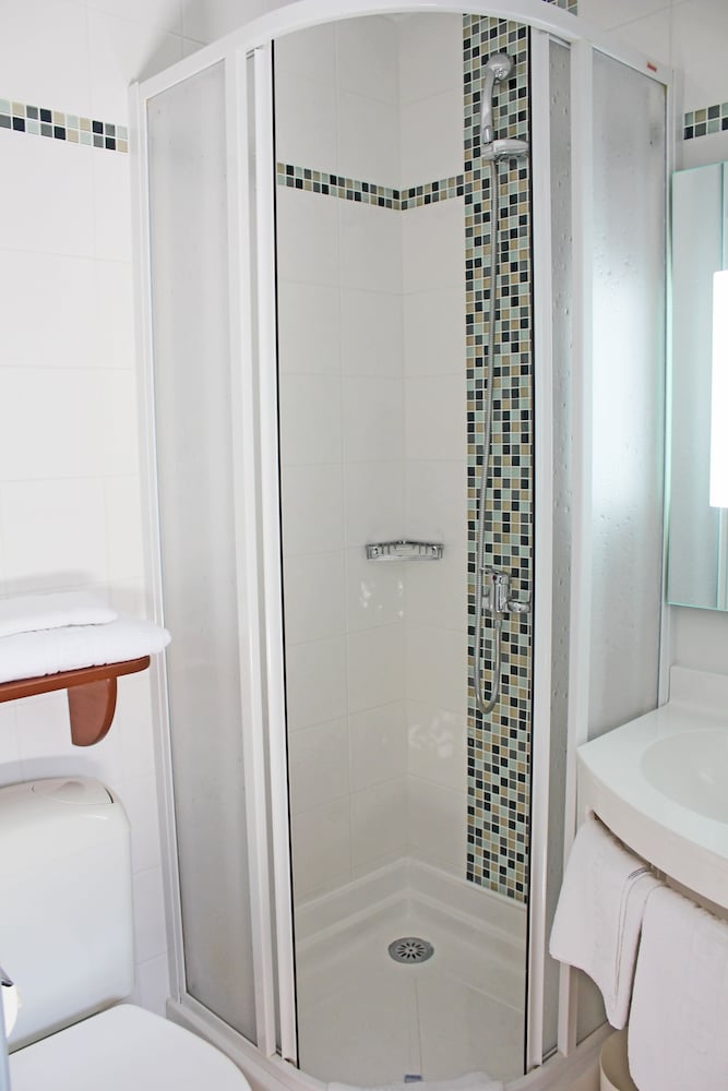 HOTEL NOVELLA CONFORT NANTES EST THE ORIGINALS CITY 3/51