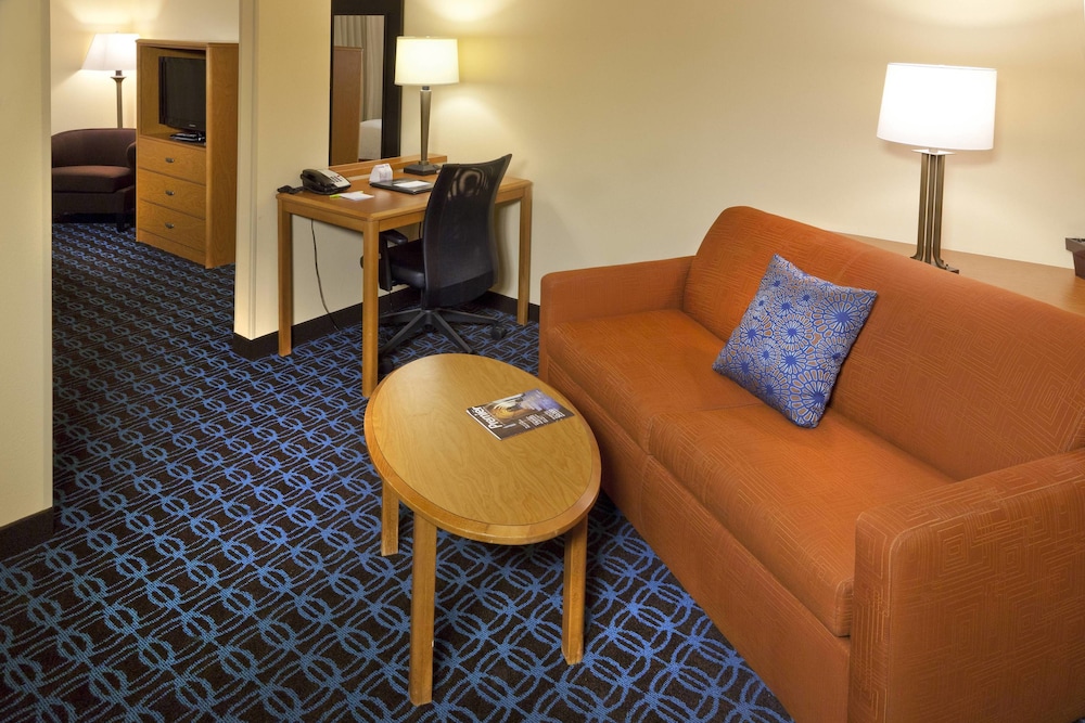 Fairfield Inn And Suites San Bernardino 31/47