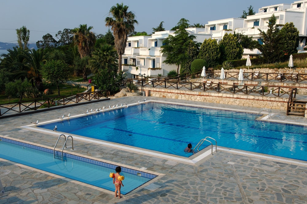 Agionissi Resort 5/50