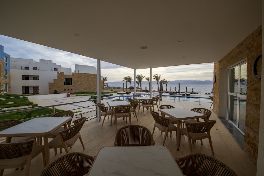 Luxotel Aqaba Beach Resort & Spa 18/30