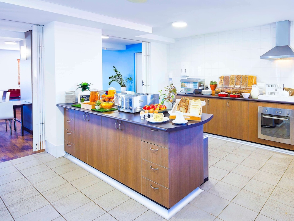 IBIS BUDGET PERTH AIRPORT 10/63