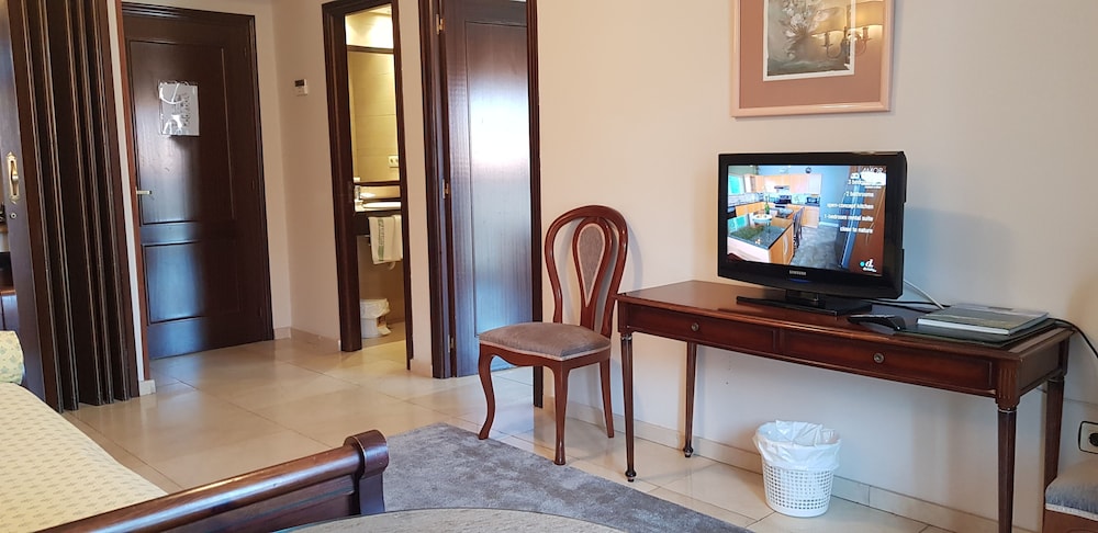 Gran Hotel Paraiso 14/65