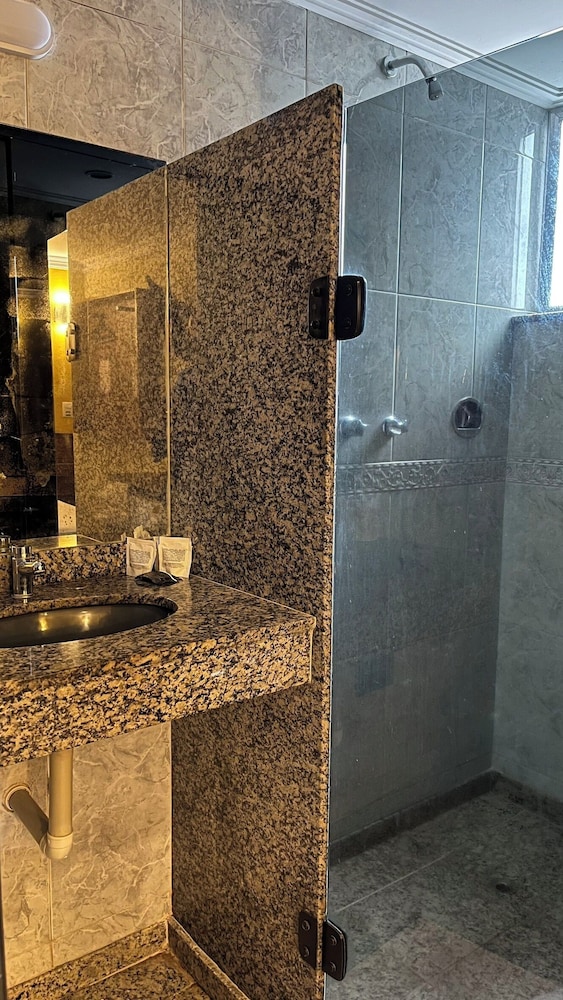 Villa Rica Hotel 62/63