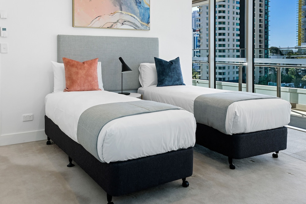 The Star Residences Gold Coast 8/50