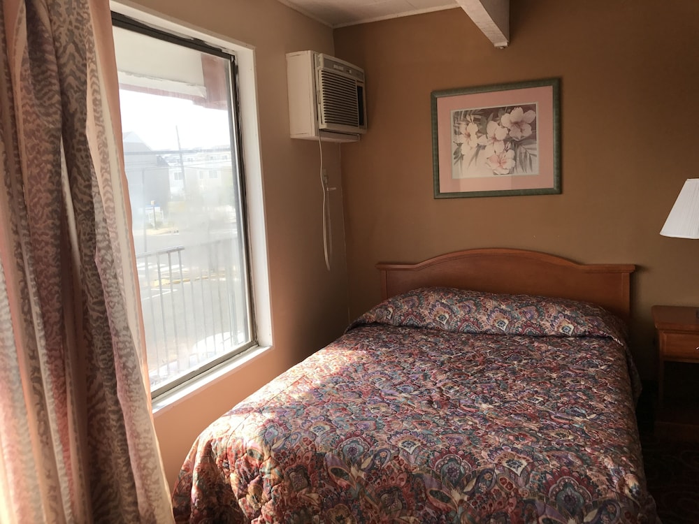La Fontana Motel 9/16
