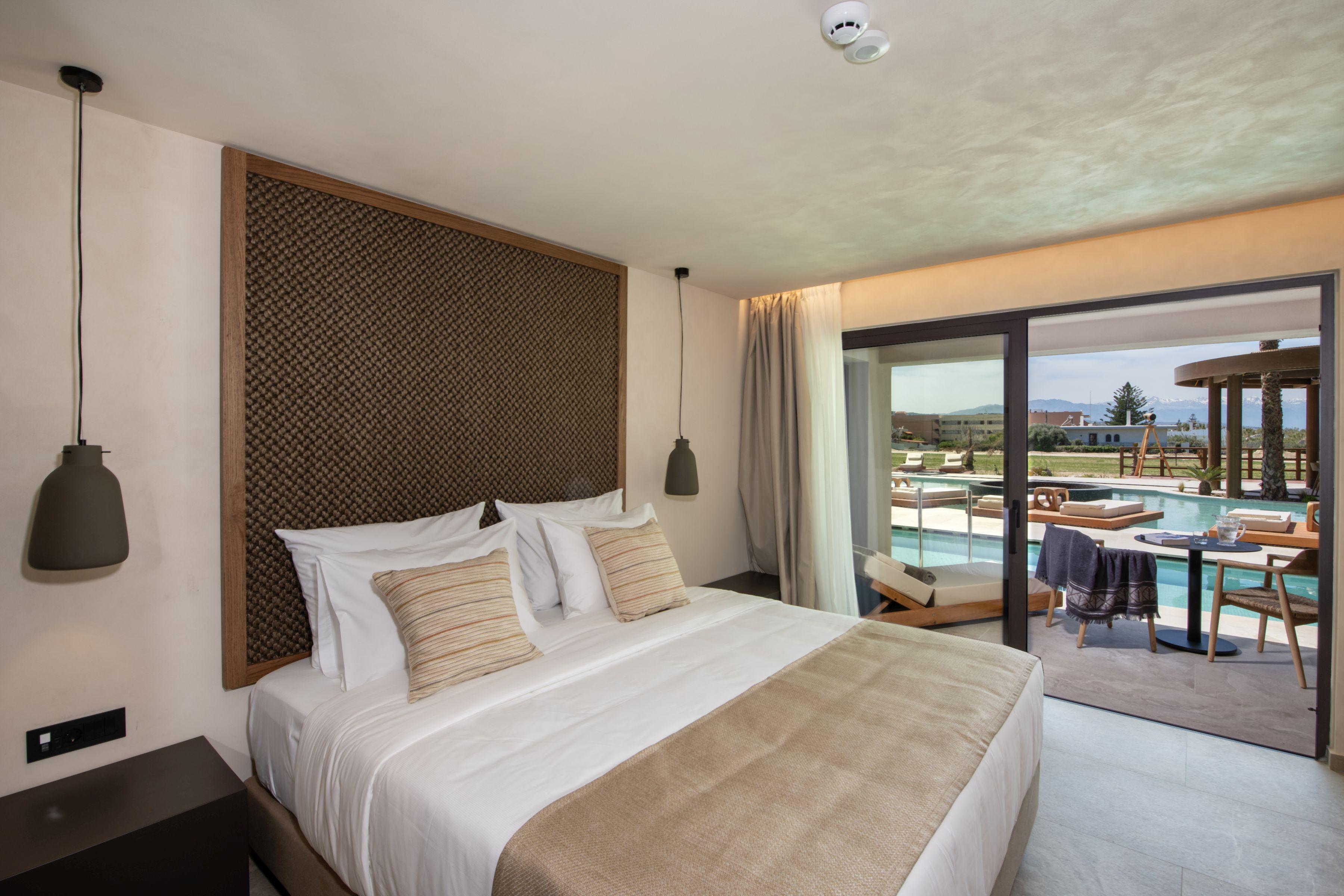 Room, Double Bed, Side Sea View, Shared Pool