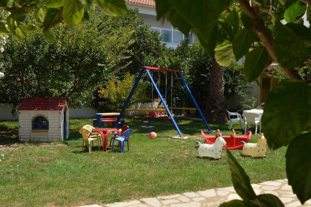 Konstantina Apartments 32/35