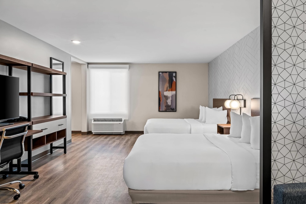 Everhome Suites Bozeman 30/60