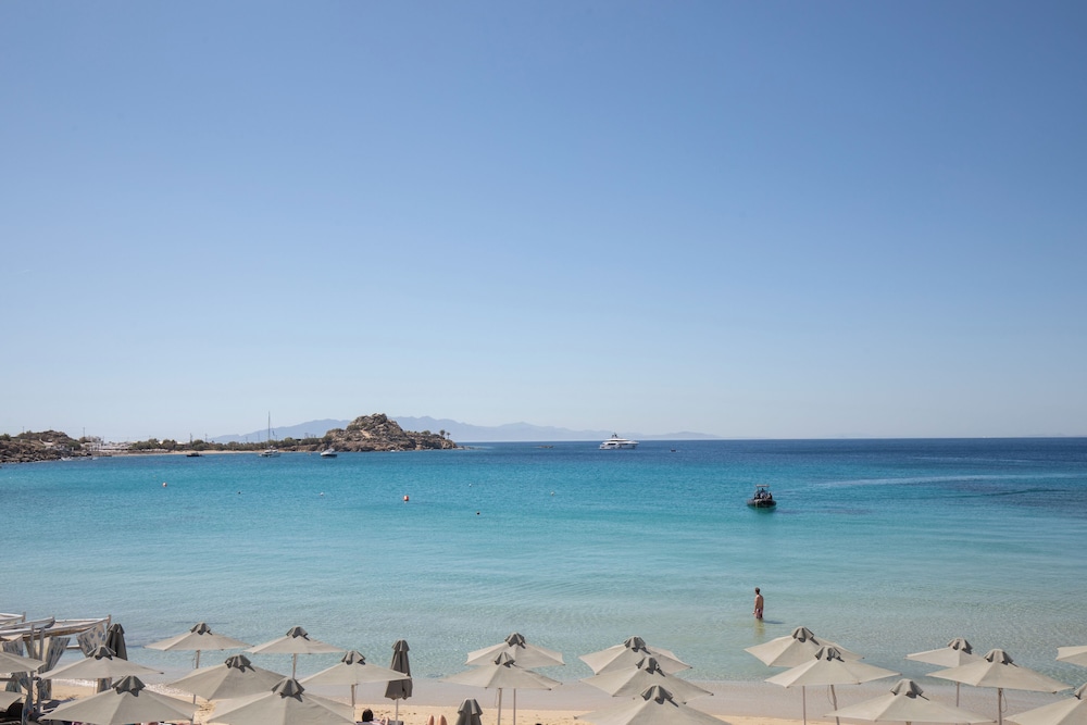 Acrogiali Beach Hotel 64/70