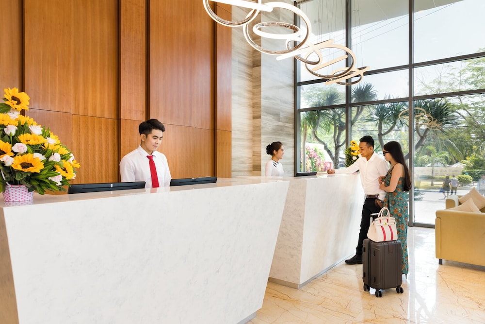 Comodo Nha Trang Hotel 8/50