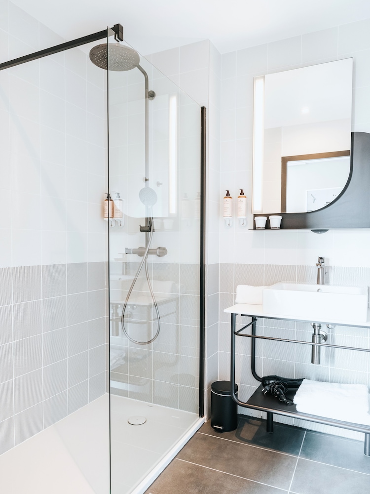 Mercure Brest Centre Port 45/47