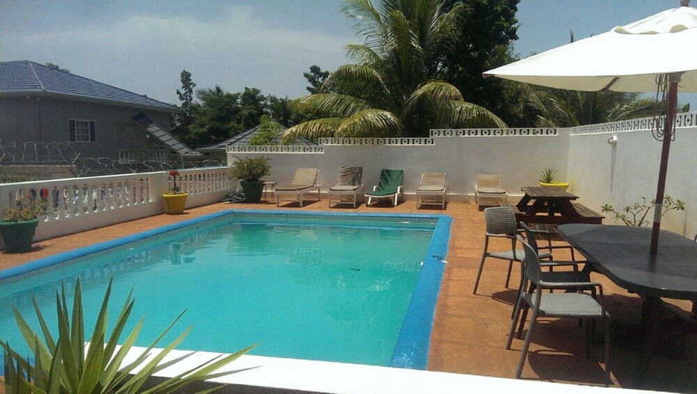 Ocho Rios Tamarind Villas 12/14