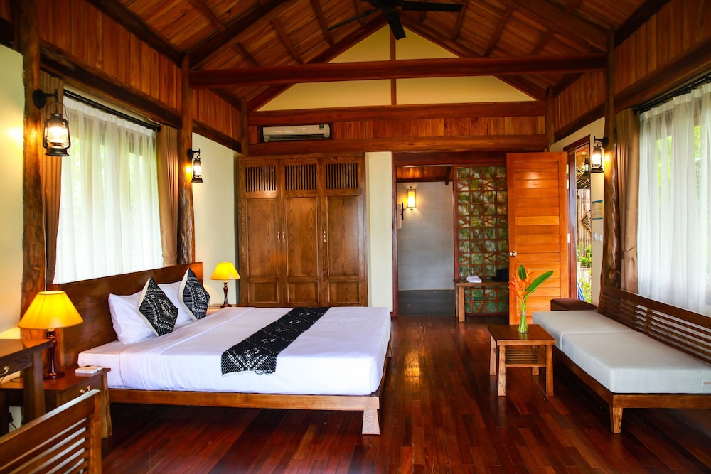 Mai Chau Hideaway Lake Resort 40/72