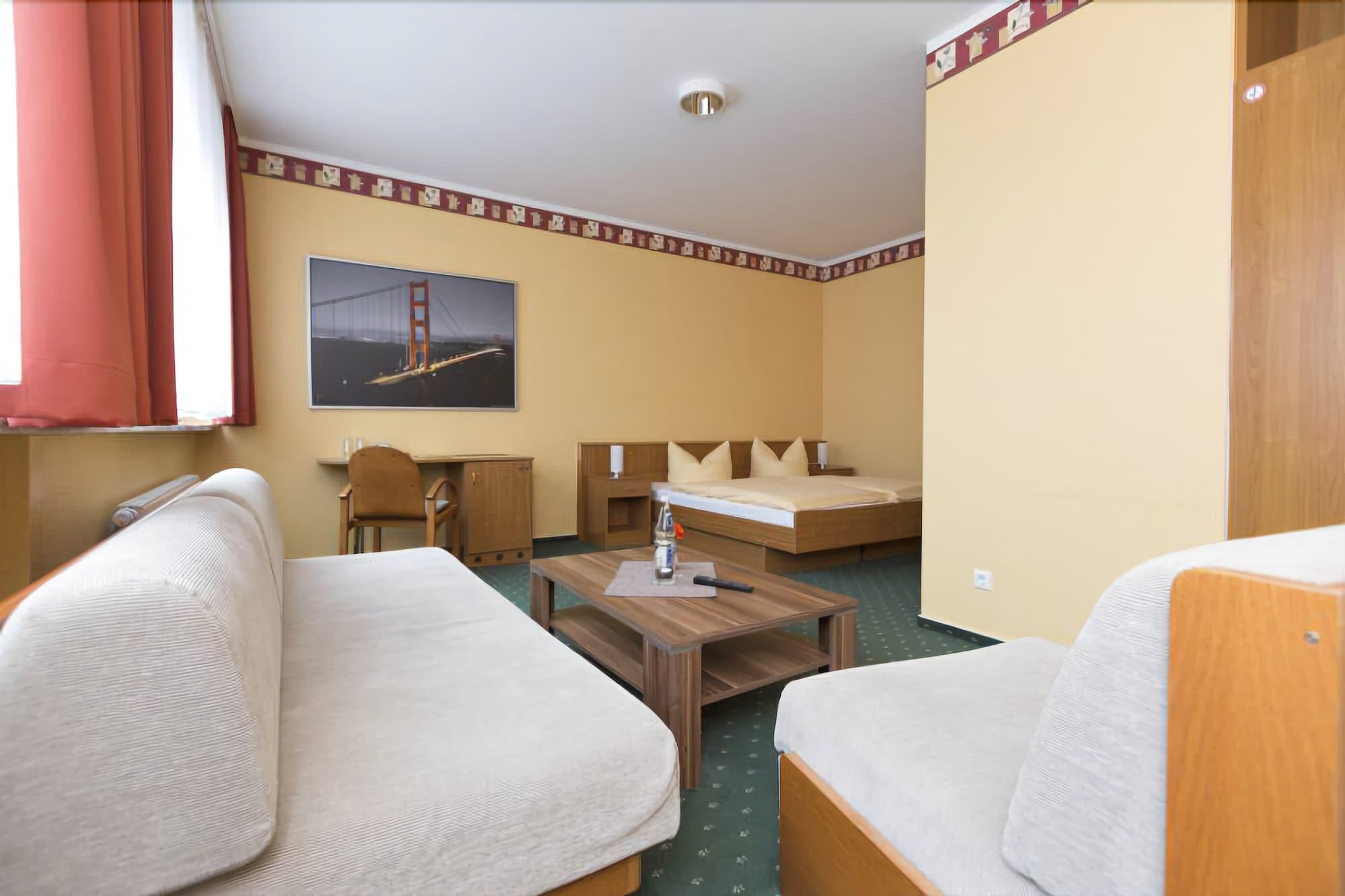 Hotel Westfalia 6/19
