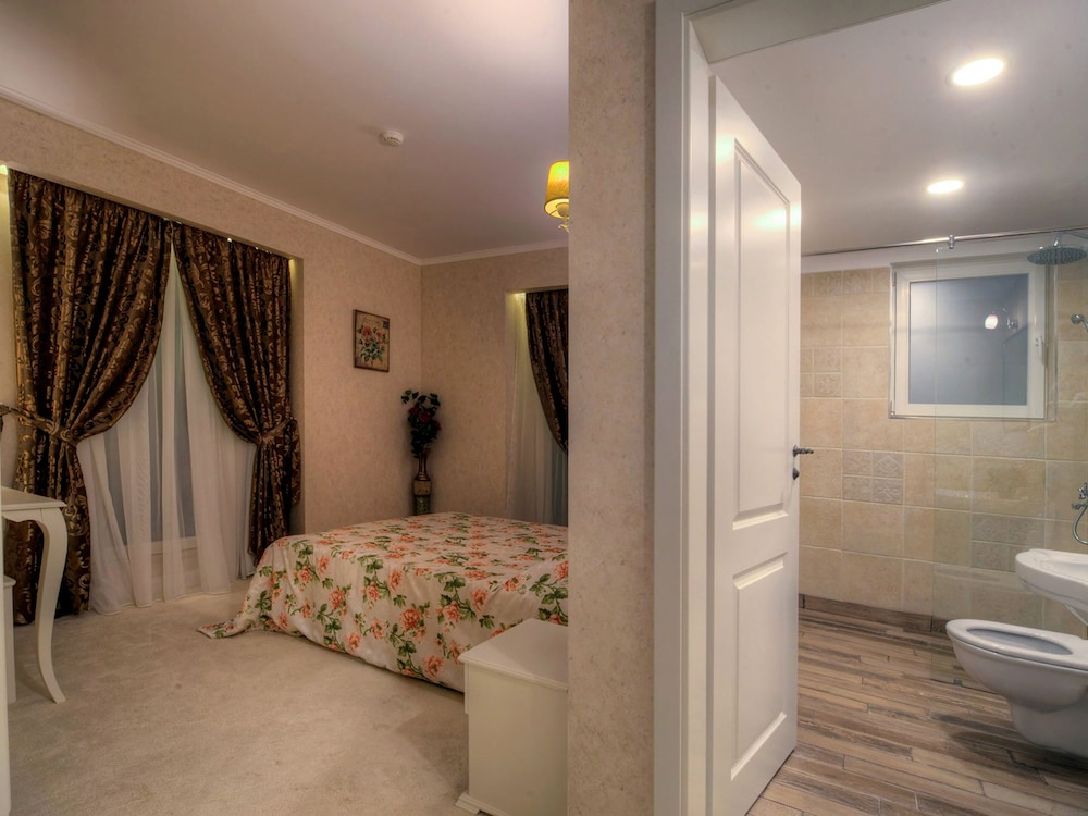 Family Hotel Agoncev 24/41